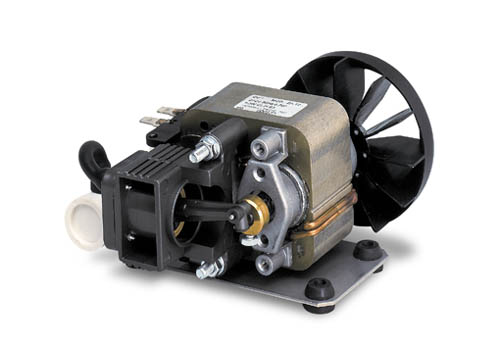 Bơm chân không kiểu Piston